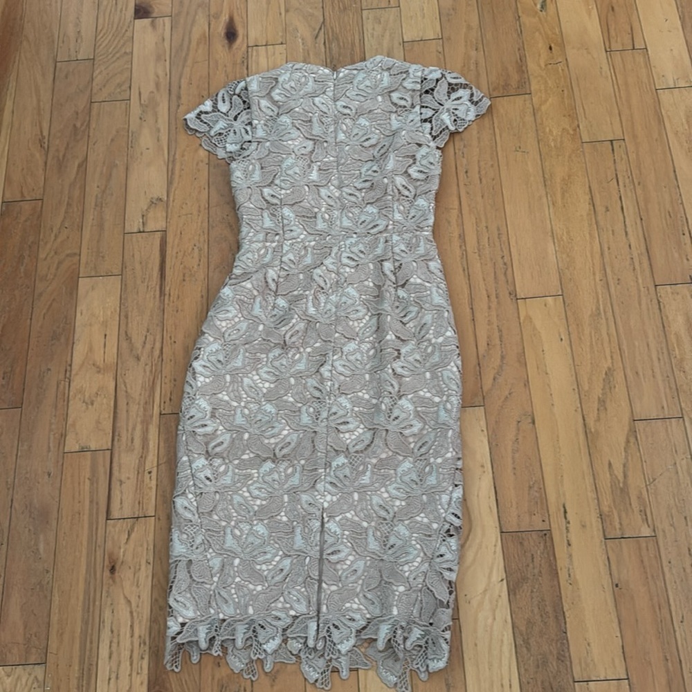 Antonio Melani | Beige Lace Dress | Cap Sleeve | size 2 | Lined - Picture 5 of 7